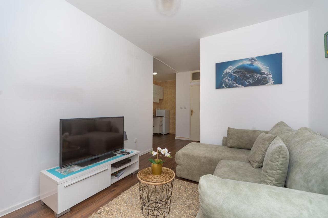 Aloha Apartman Bar Eksteriør billede
